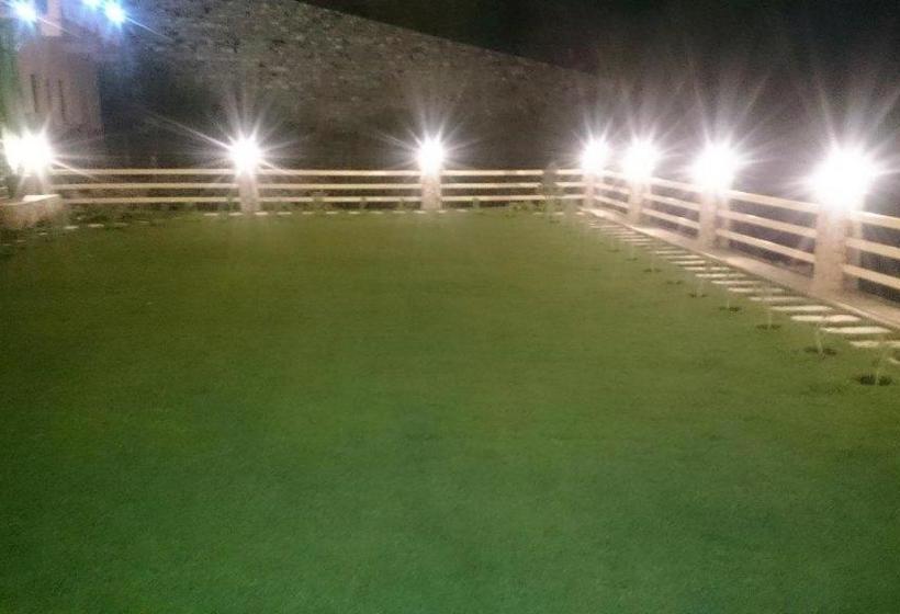 Hotel The Golden Peak,