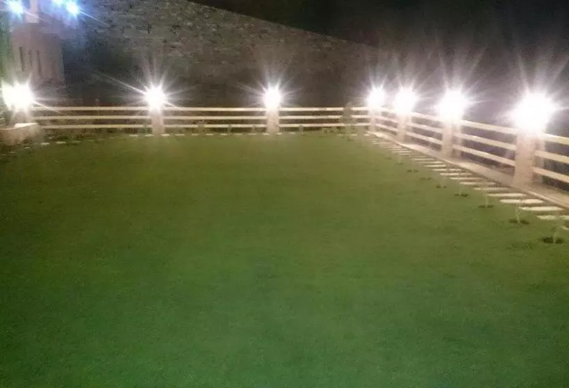 Hotelli The Golden Peak,