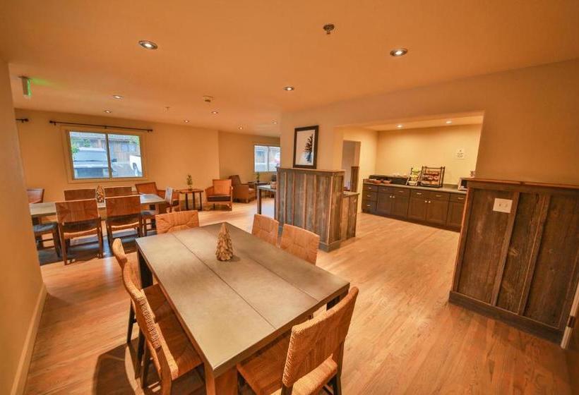 فندق على الطريق Trailhead Inn