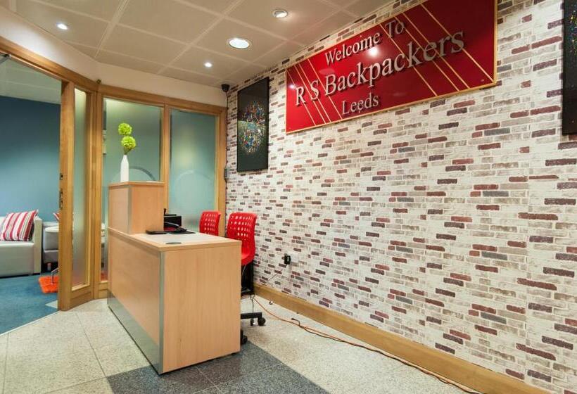 Russell Scott Backpackers Hostel