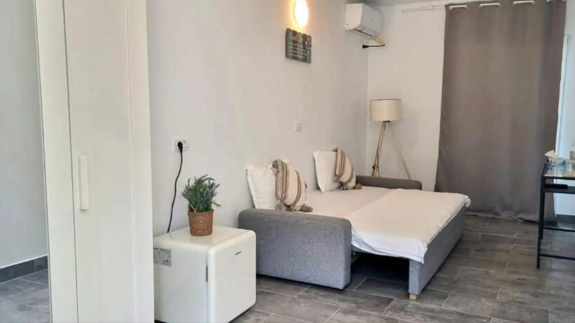 هاستل Vila Dvg Costinesti