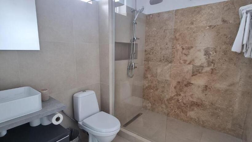 هاستل Vila Dvg Costinesti