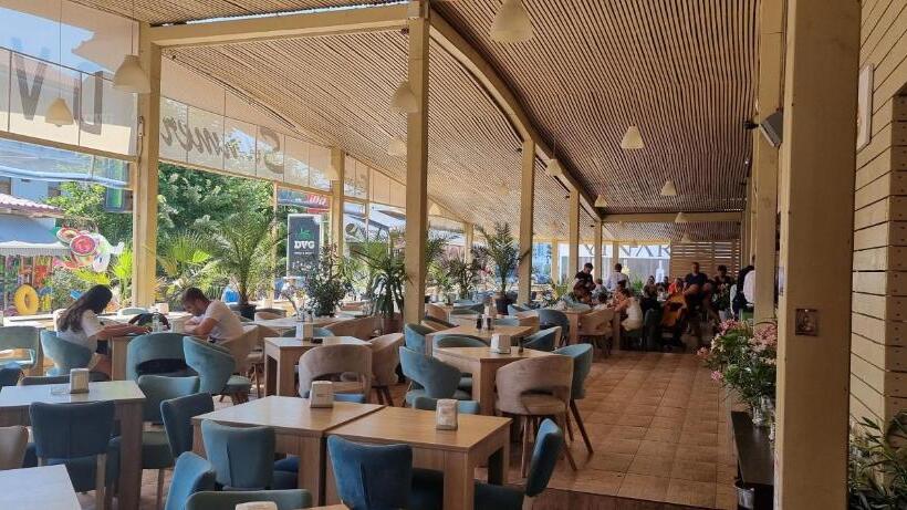 هاستل Vila Dvg Costinesti