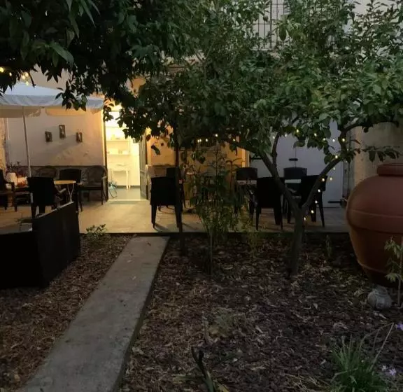 ベッドアンドブレックファースト Al Giardino Di Anna