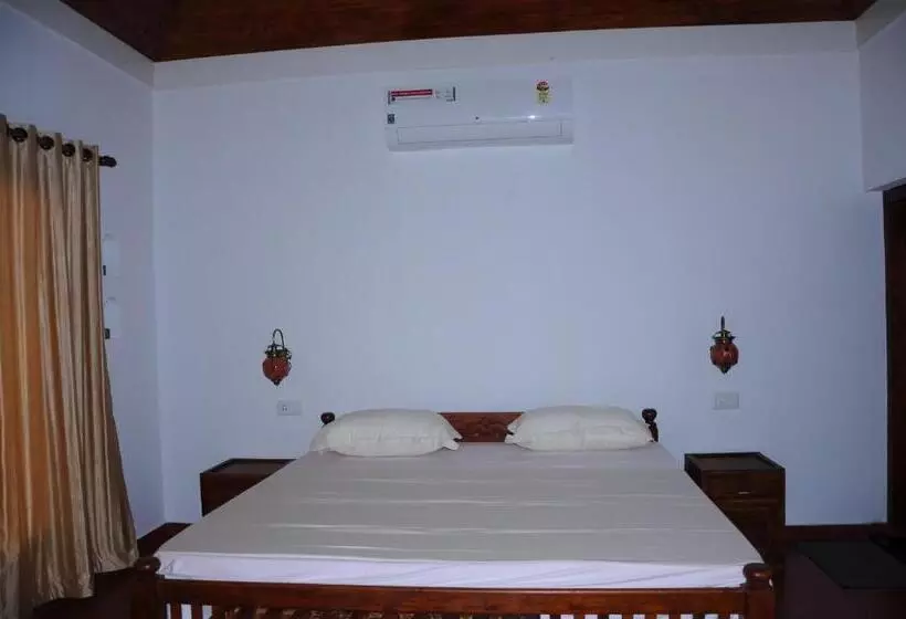 Hotelli Alleppey Beach Garden