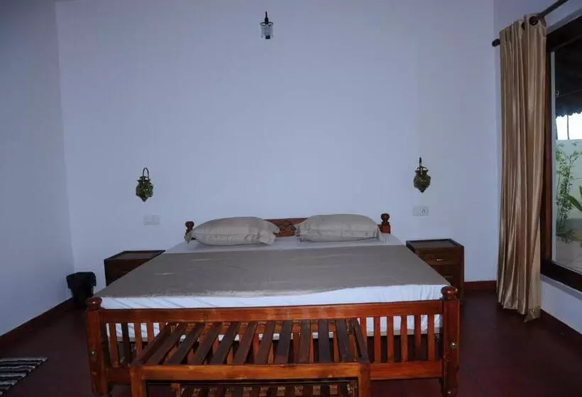 Hotelli Alleppey Beach Garden