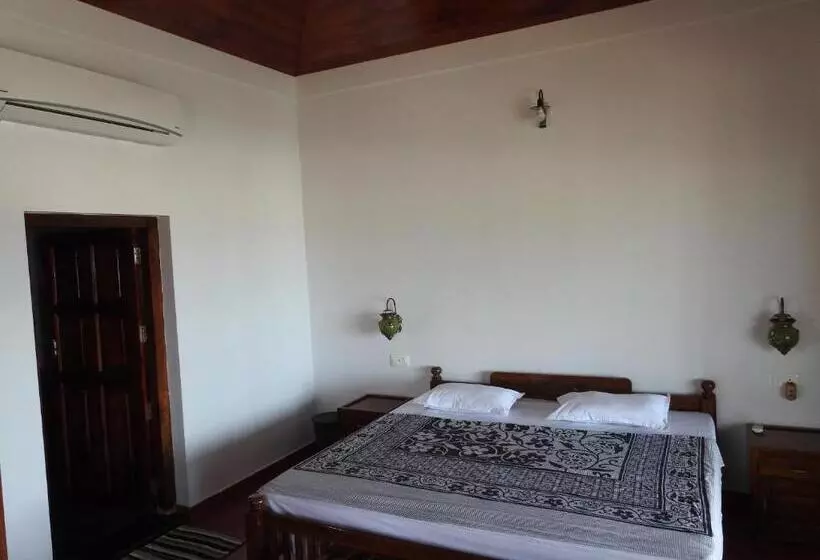 Hotelli Alleppey Beach Garden