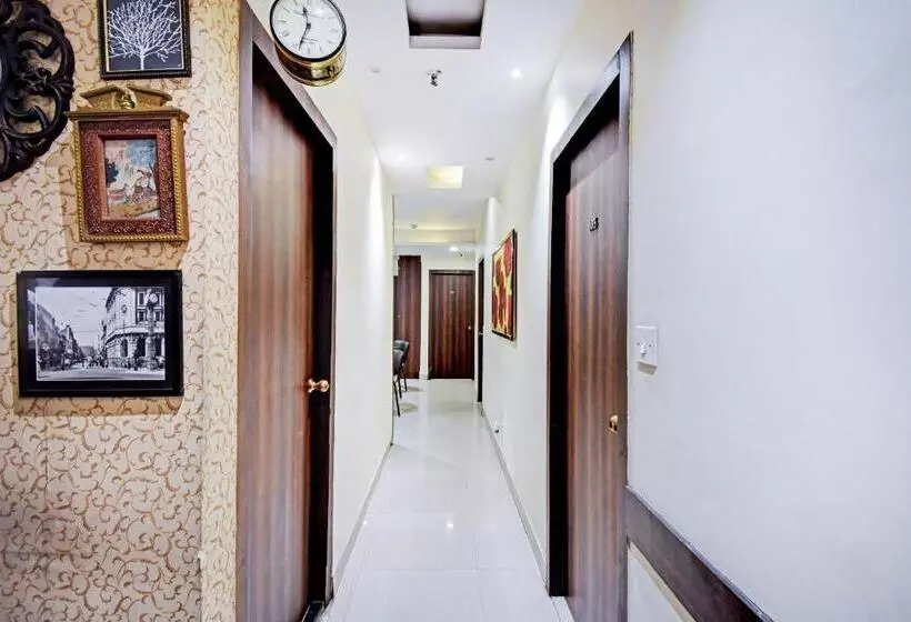 ホテル Collection O Motisarai Near Birla Mandir