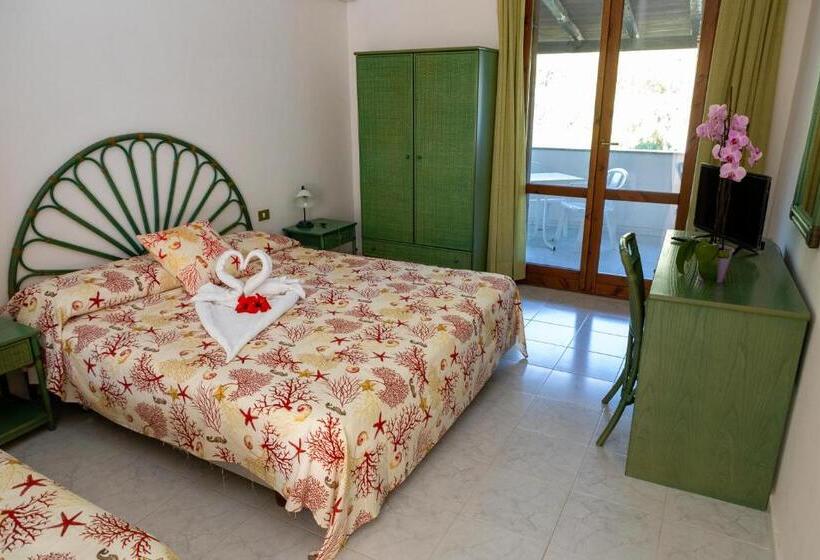 בית מלון כפרי Il Complesso Saraceno