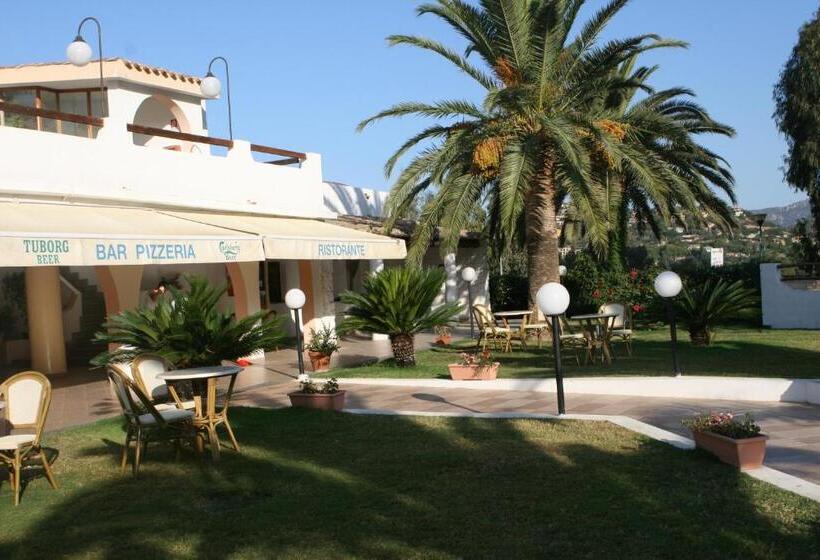 בית מלון כפרי Il Complesso Saraceno