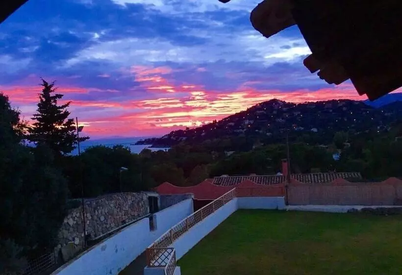 ホテル Il Complesso Saraceno