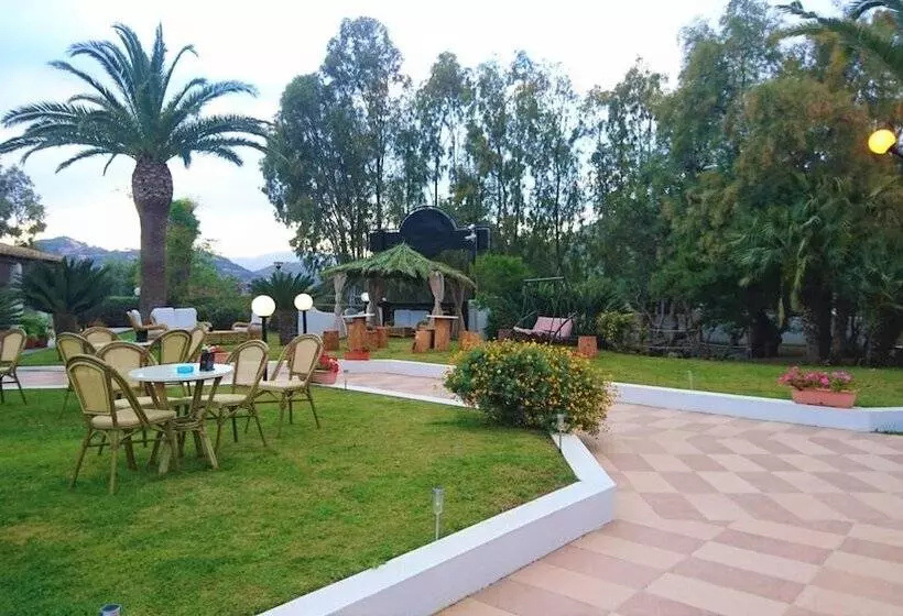 ホテル Il Complesso Saraceno