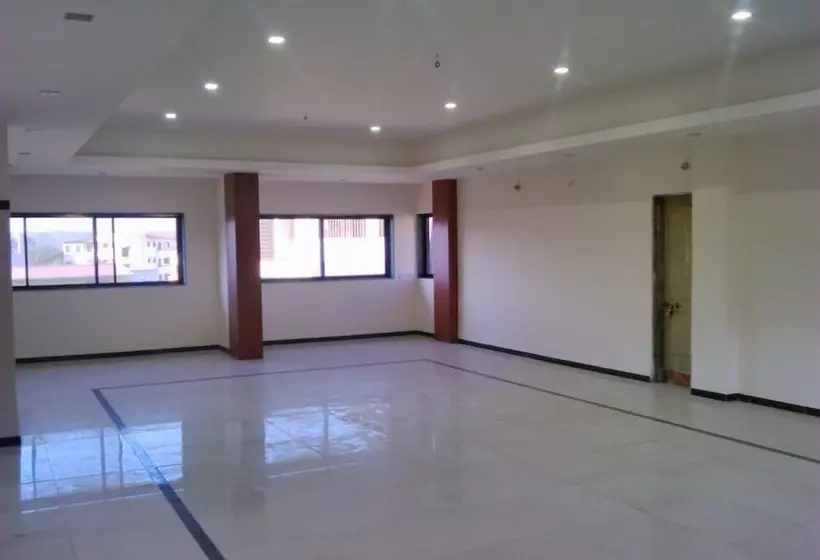 Hotelli Dhruv Palace