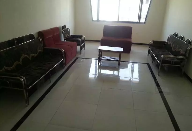 Hotelli Dhruv Palace