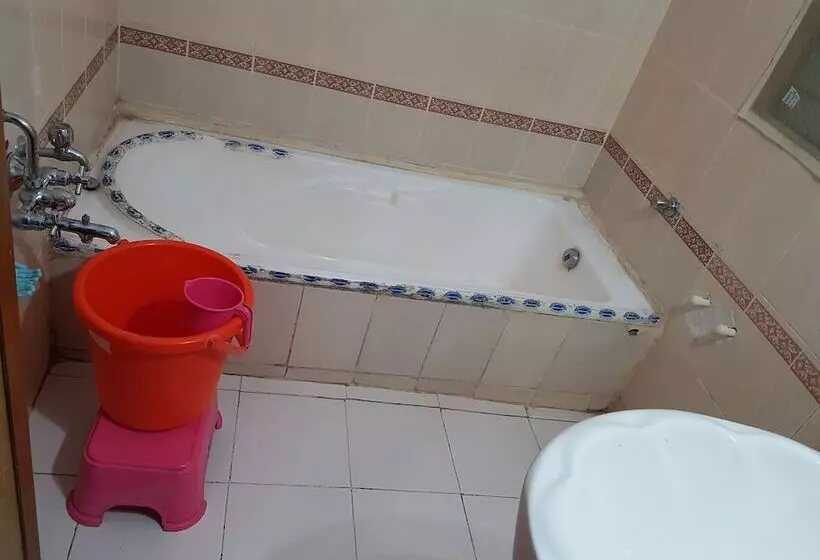 Hotelli Dhruv Palace