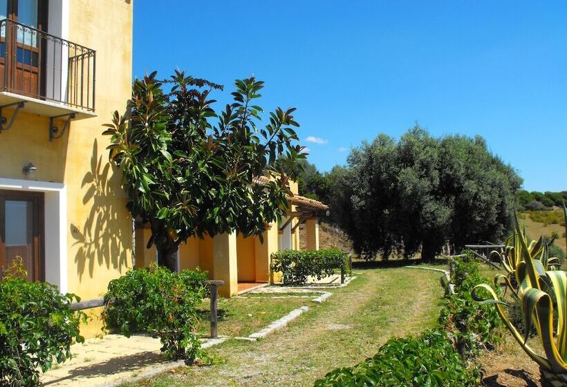 Отель Funtanaena