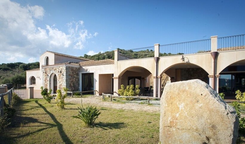 Отель Funtanaena