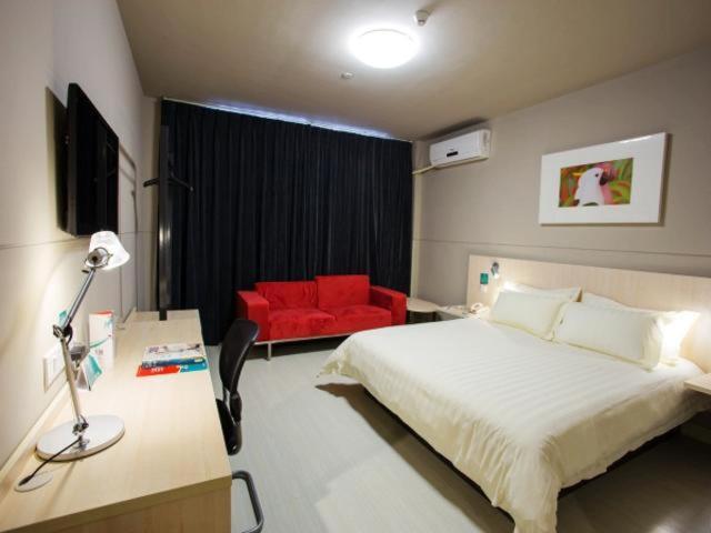 酒店 Jinjiang Inn Kunshan Chunhui Road