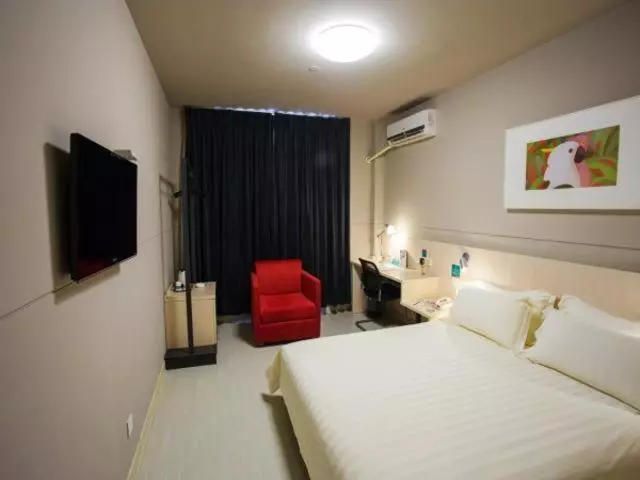 Hotelli Jinjiang Inn Kunshan Chunhui Road