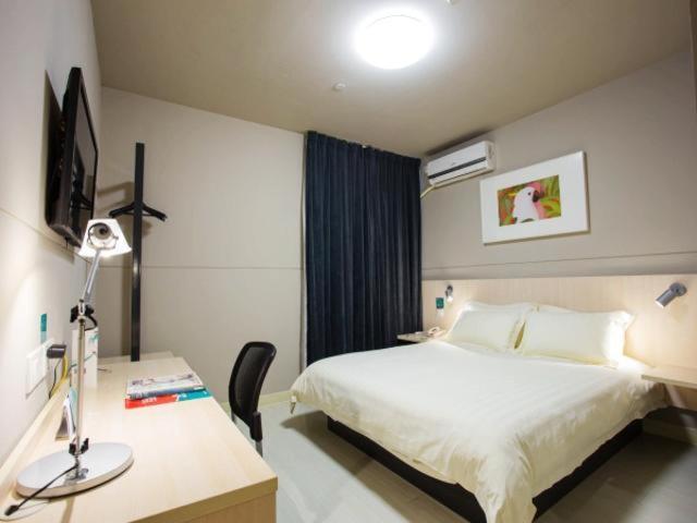 酒店 Jinjiang Inn Kunshan Chunhui Road