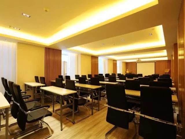 ホテル Jinjiang Inn Select Changchun Jingyuetan Park