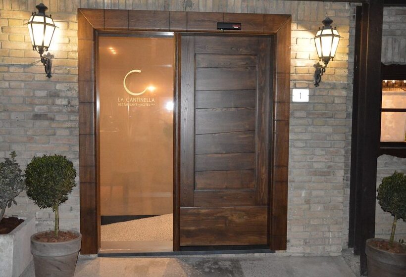 ホテル La Cantinella