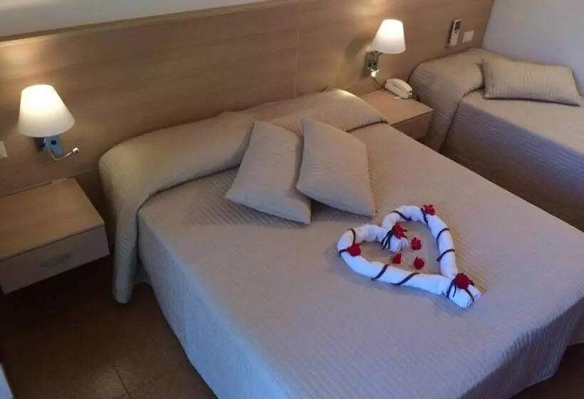 ホテル La Cantinella