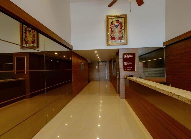 هتل Shreeji Vatika