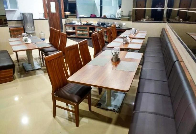 هتل Shreeji Vatika