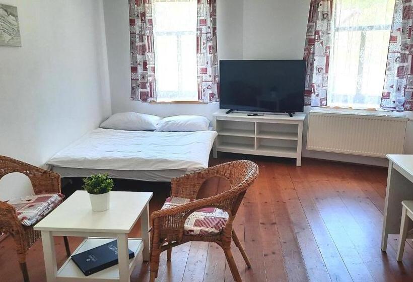 Szálloda Střelnice