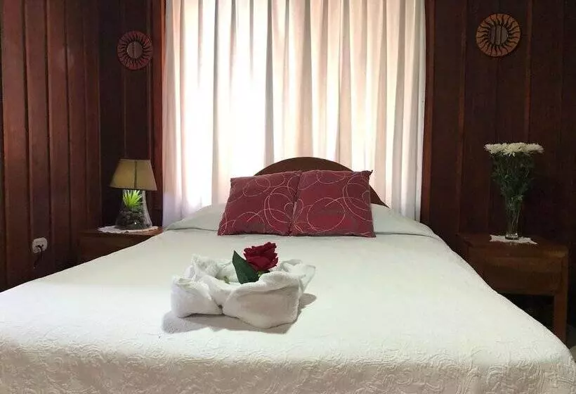 تختخواب و صبحانه Cabinas Lupita