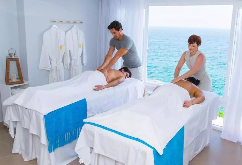 ベッドアンドブレックファースト Casa & Mar Wellness  Spa