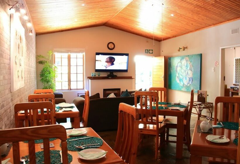 تختخواب و صبحانه Rozendal Guest House