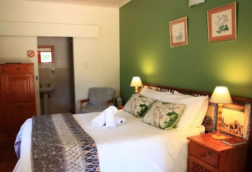تختخواب و صبحانه Rozendal Guest House
