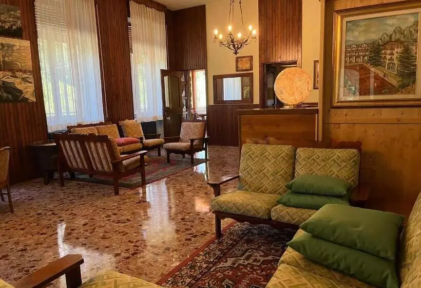 Hotelli Albergo Piazzatorre