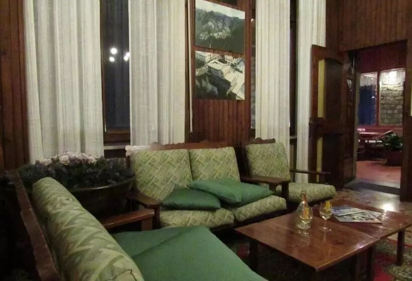 Hotelli Albergo Piazzatorre