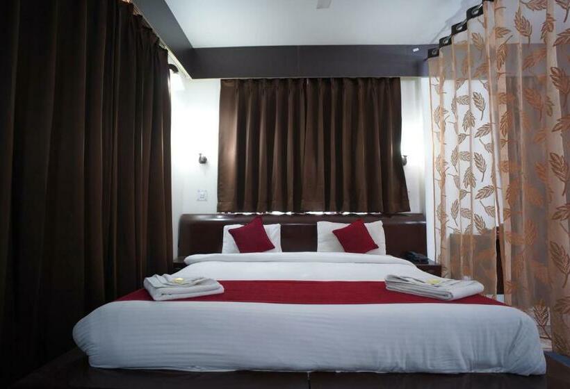 Szálloda Gayatri Resorts