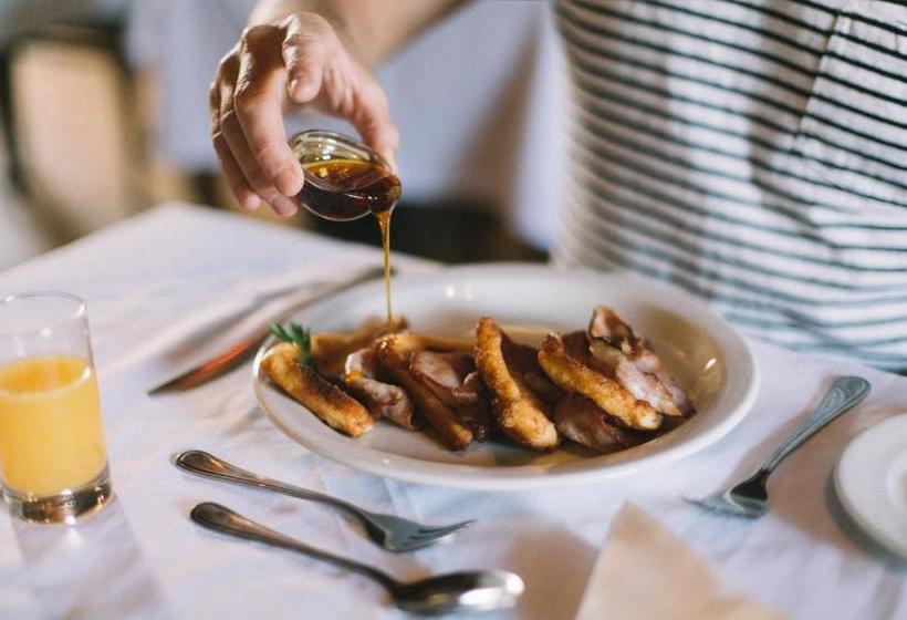 فندق Lord Milner