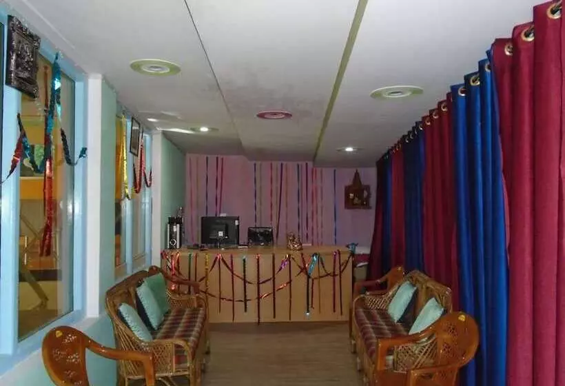 ホテル Gopal Binsar Retreat