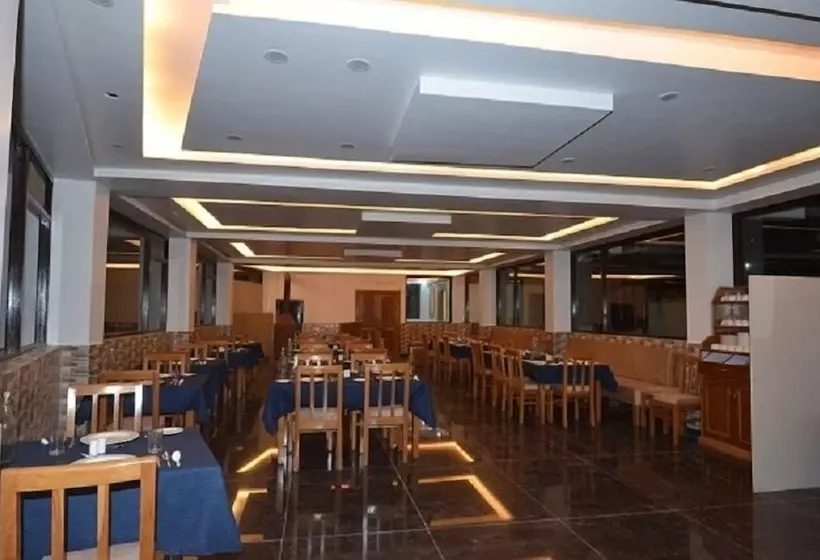 Hotelli Uttarakhand Resort