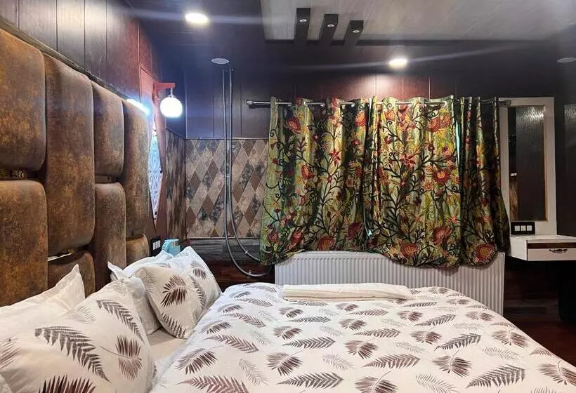 Pine View Resort