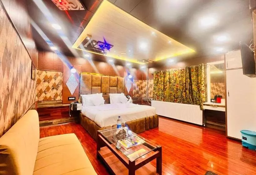 Pine View Resort