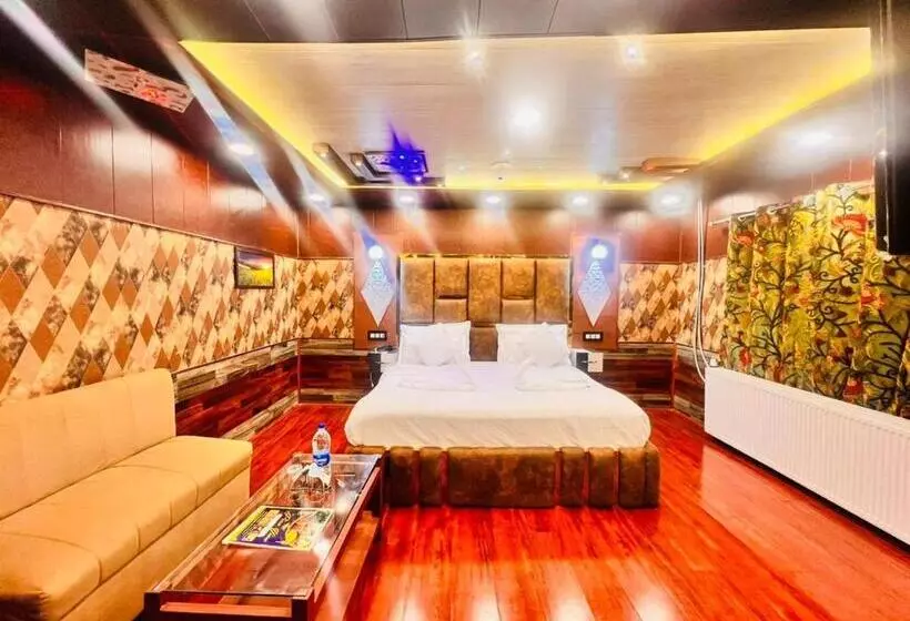Pine View Resort