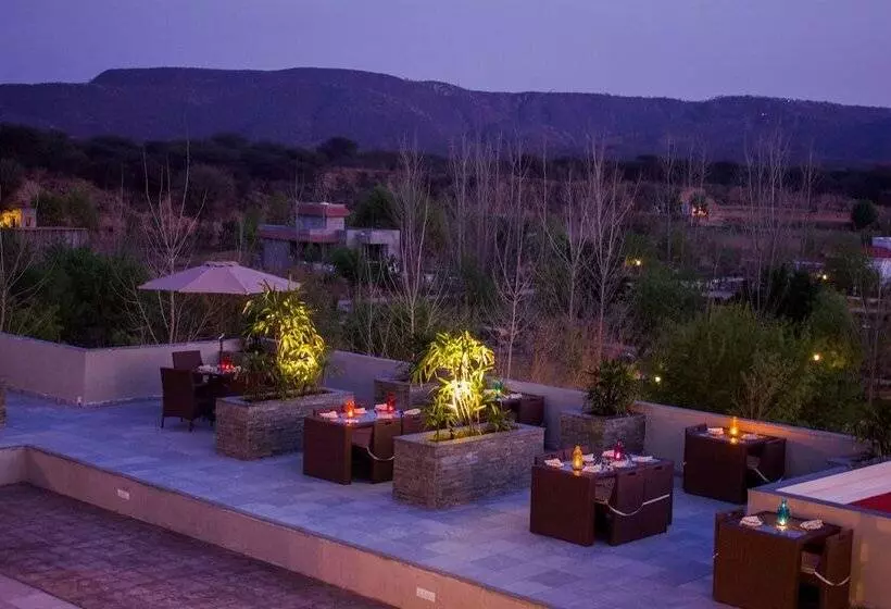 Riverarch Greenfields Resort