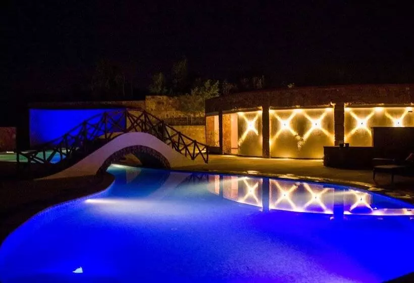 Riverarch Greenfields Resort