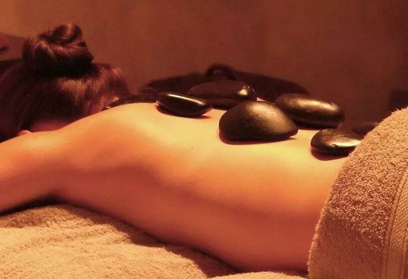 Riverarch Greenfields Resort