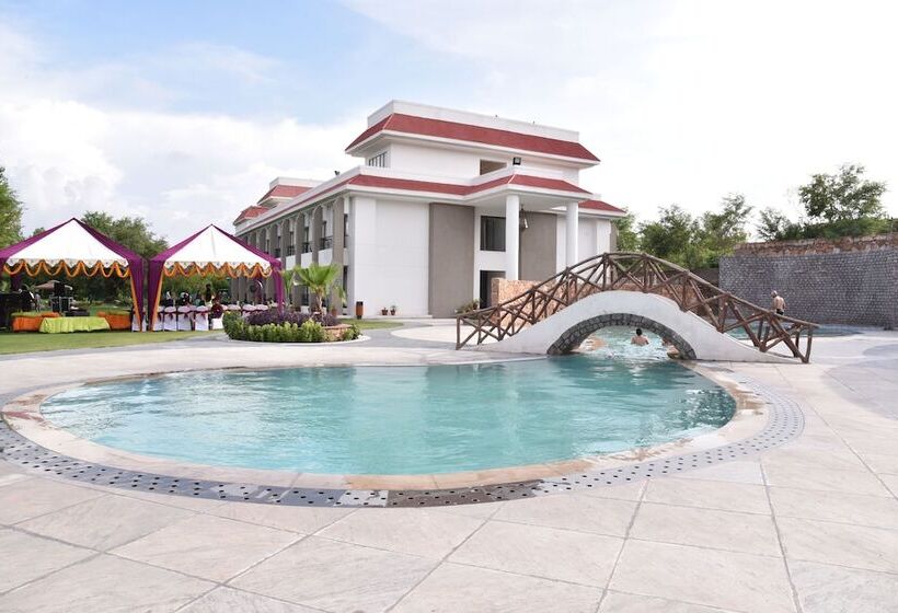 Riverarch Greenfields Resort