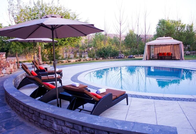 Riverarch Greenfields Resort