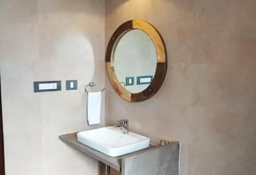 Riverarch Greenfields Resort