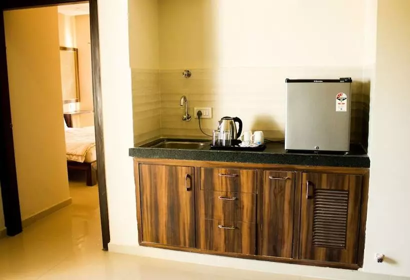 Riverarch Greenfields Resort